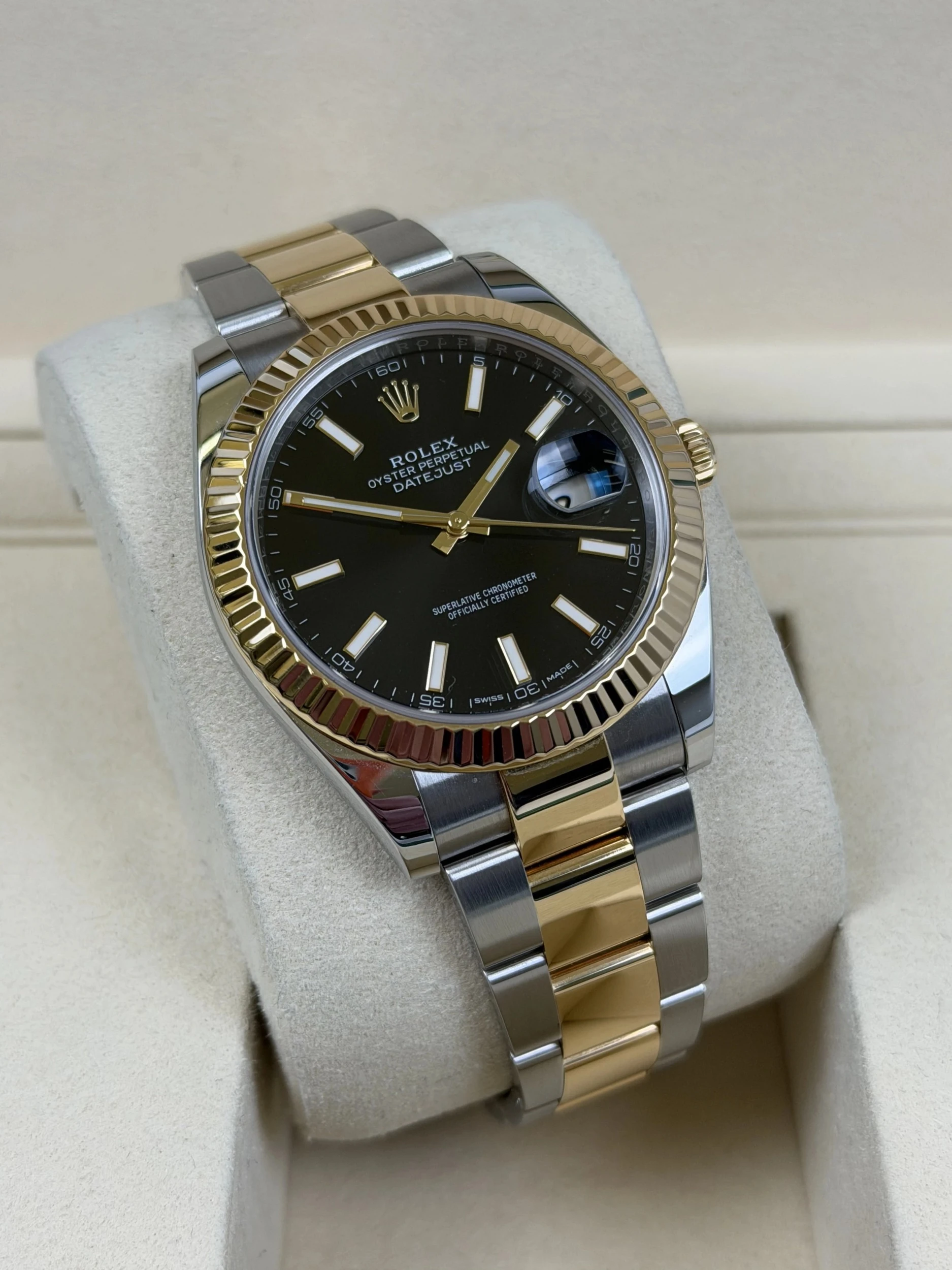 2017 ROLEX DATEJUST 41MM STEEL AND YELLOW GOLD 126333 BLACK DIAL