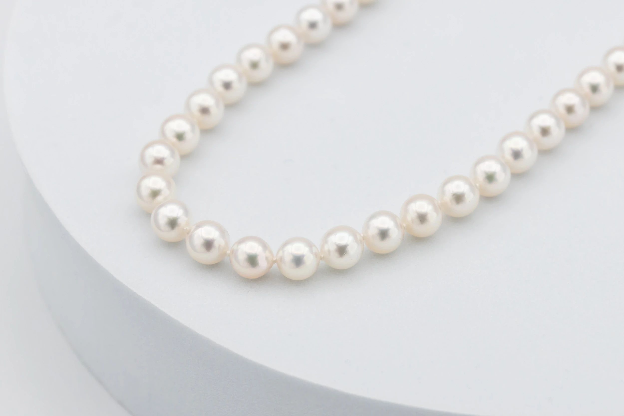 18ct White Gold 5.5mm Akoya Pearl Necklace