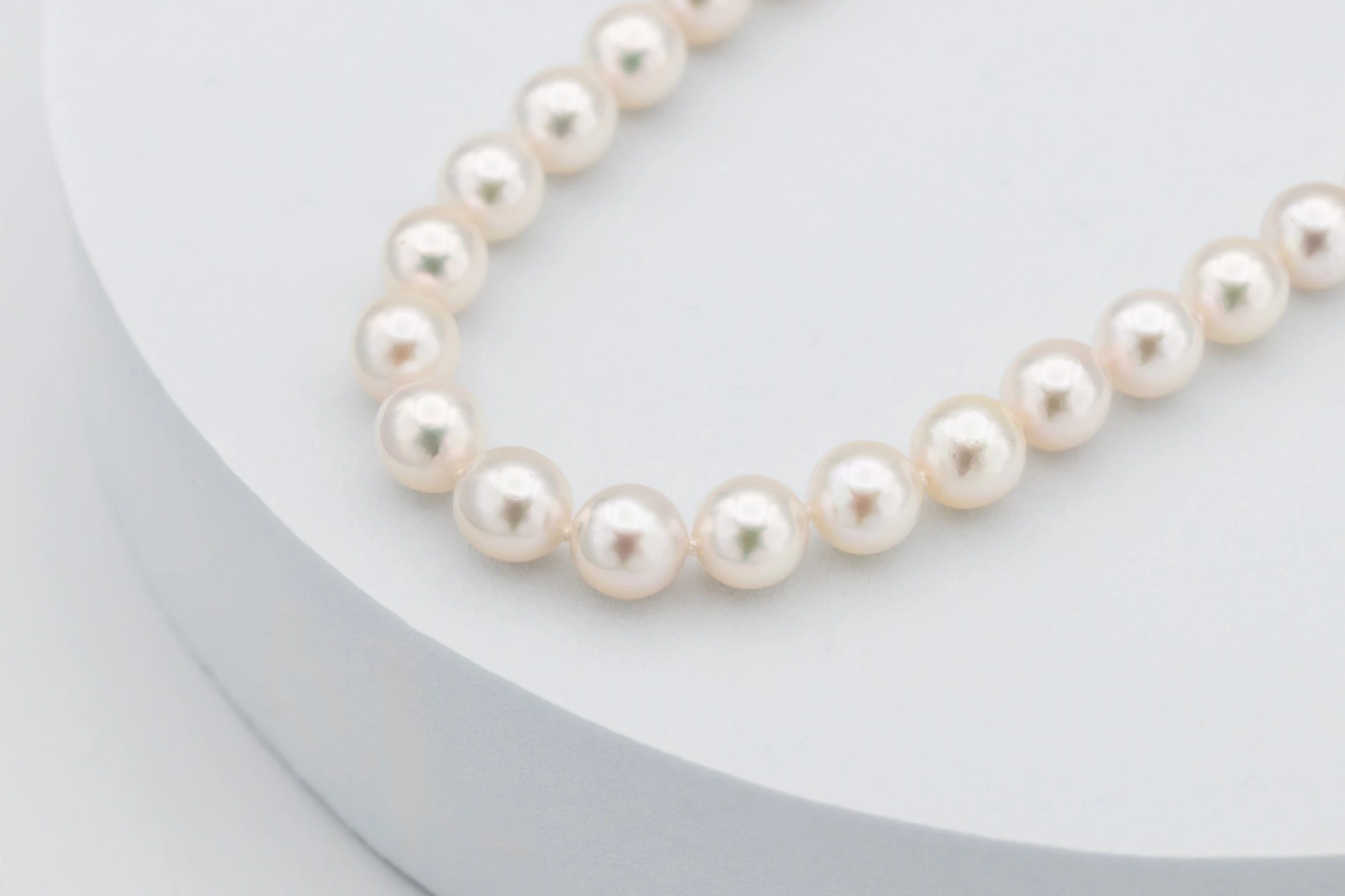 18ct White Gold Akoya Pearl and Diamond Necklace