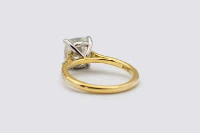 18ct Yellow Gold 2.50ct Cushion Cut Diamond Engagement Ring with 0.22ct Shoulder Diamonds Size K