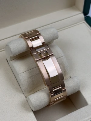 Rolex Daytona 40mm 18ct Everose Gold 116505 2011