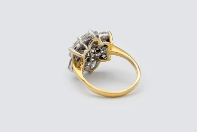 18ct Yellow Gold And Platinum Flower Diamond Cluster Ring 2ct