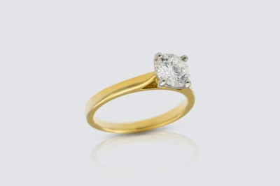 18ct Yellow Gold 1.00ct Diamond Brilliant Cut Engagement Ring Size M