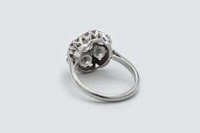 18ct White Gold and Platinum 2.73ct Diamond Cluster Ring Size L 1/2