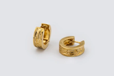 9ct Yellow Gold 1cm Huggie Hoop Earrings