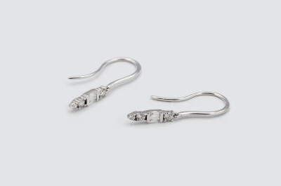18ct White Gold 0.45ct Diamond Drop Earrings